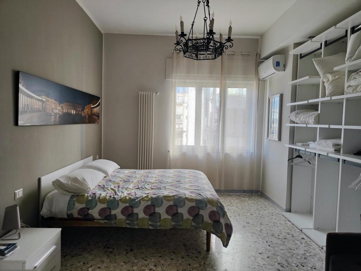 La Dimora Dell'Avvocato Apartment เนเปิลส์ ภายนอก รูปภาพ